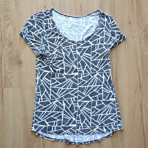 LuLaRoe Short Sleeve Tee - Picture 1 of 4